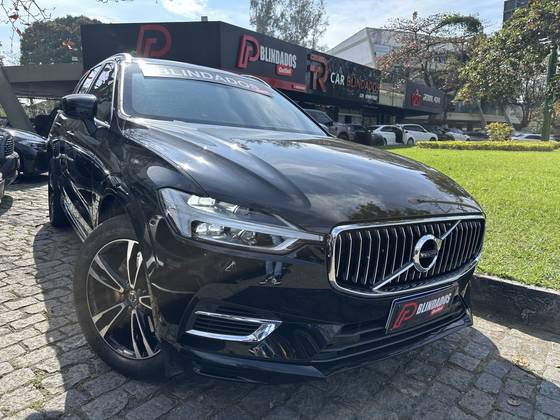 VOLVO XC60 2.0 T8 HYBRID MOMENTUM AWD GEARTRONIC